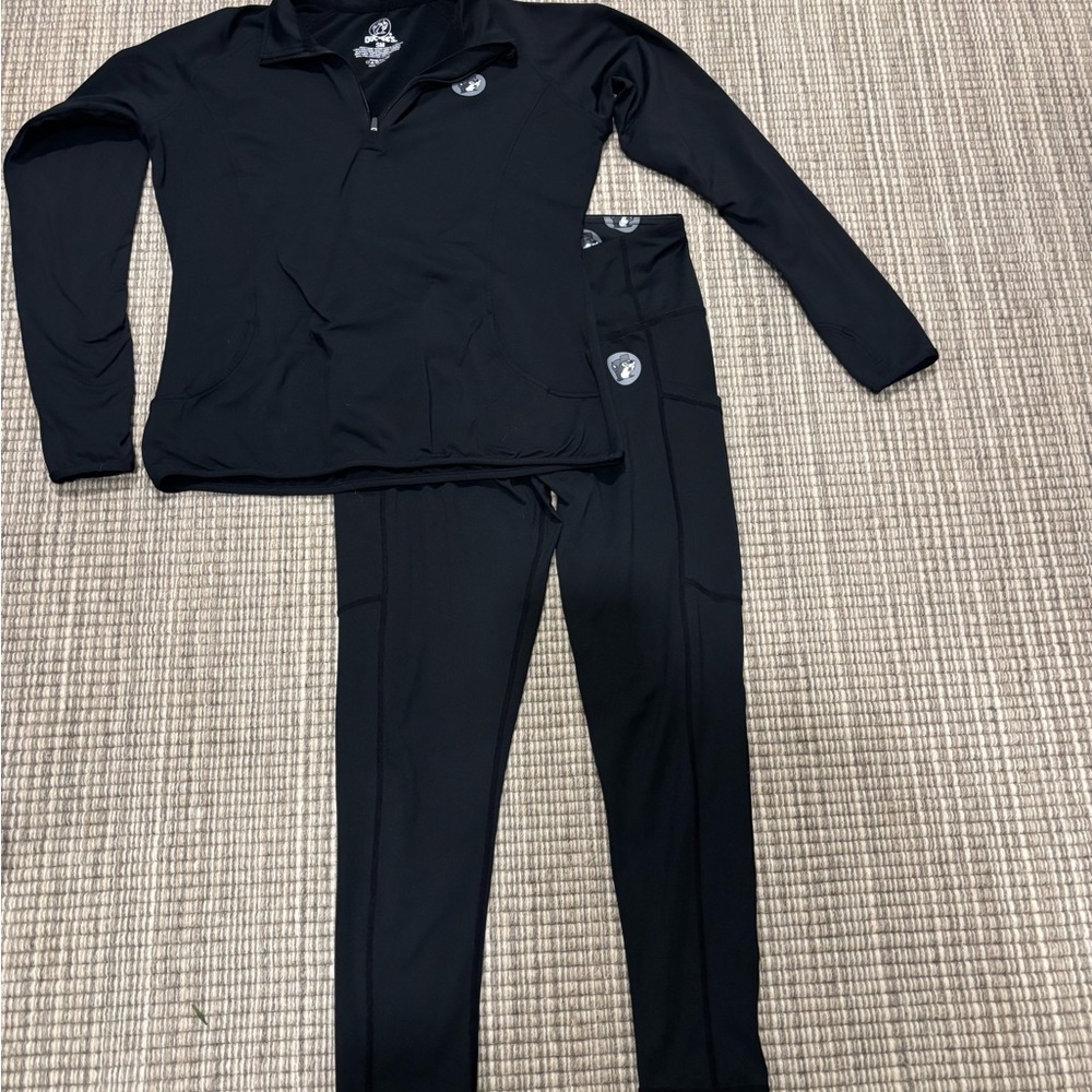 Buc-ee’s Black workout set